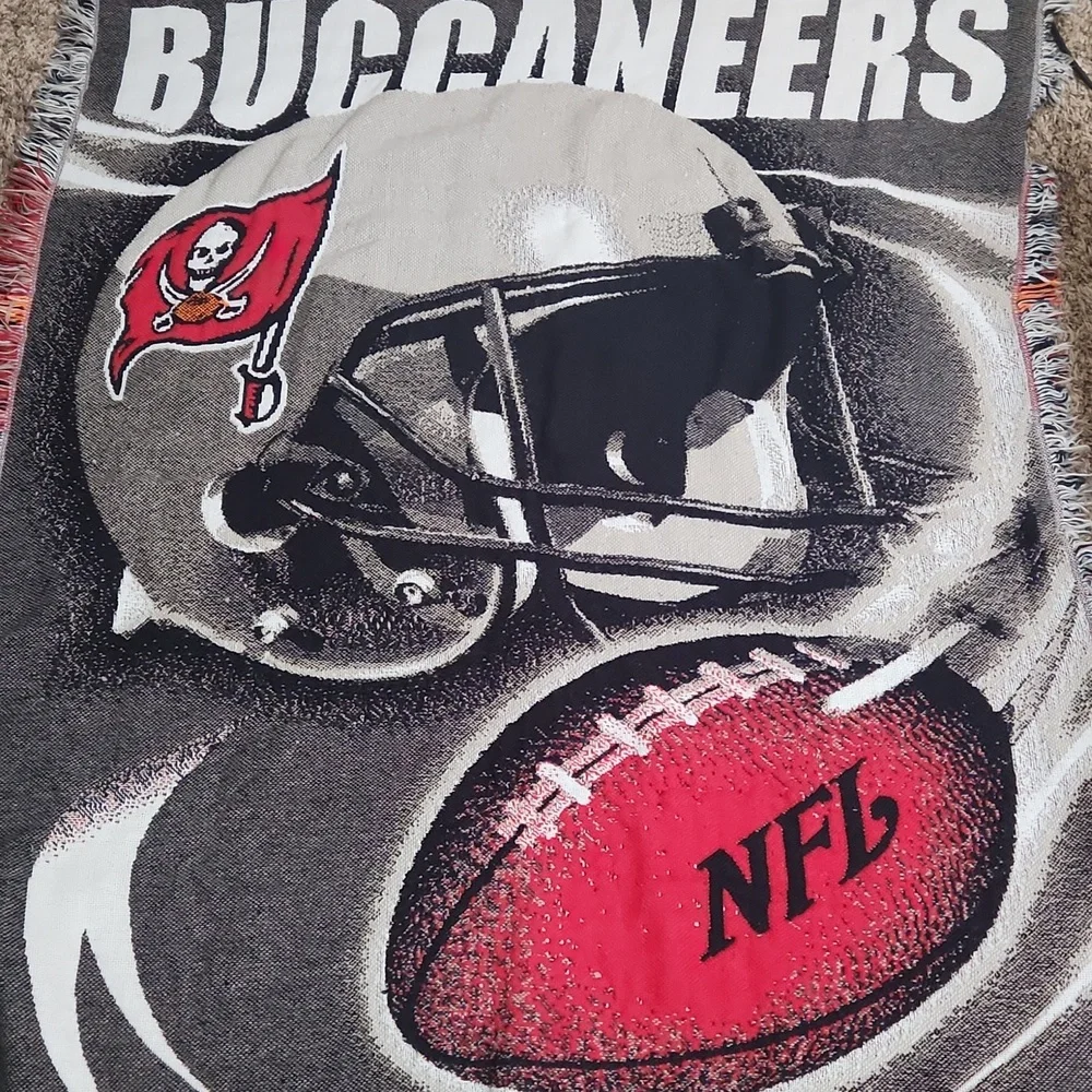 Tampa Bay Buccaneers NFL Vintage Tapestry Throw Blanket 42x55